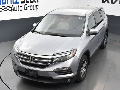 Used 2018 Honda Pilot EX image 9