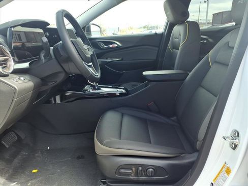 New 2026 Chevrolet Trax ACTIV w/ Driver Confidence Package image 5