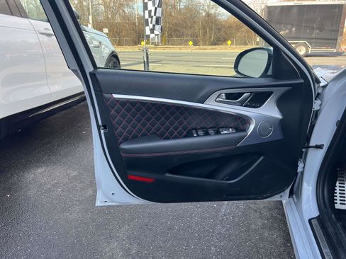 Used 2023 Genesis G70 3.3T w/ Sport Prestige Package image 15