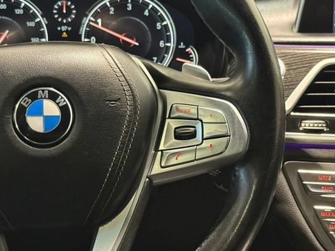 Used 2017 BMW 750i xDrive AWD/4WD image 16