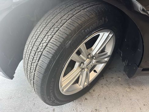 Used 2010 Ford Mustang Coupe RWD image 24