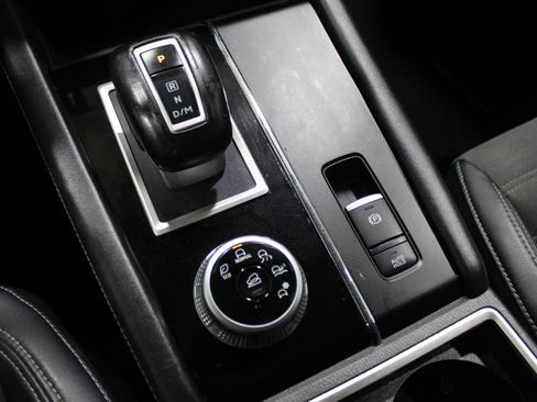 Used 2022 Mitsubishi Outlander SE image 20