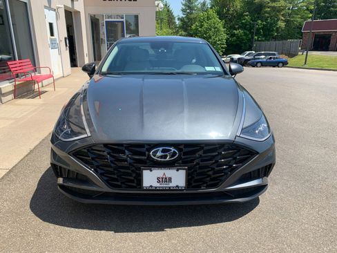 Used 2023 Hyundai Sonata SEL w/ Preferred Accessory Package FWD image 2