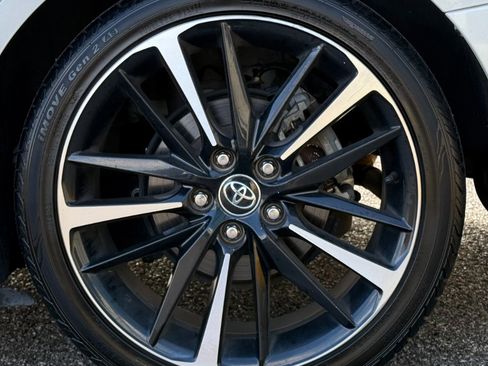 Used 2020 Toyota Camry XSE image 16