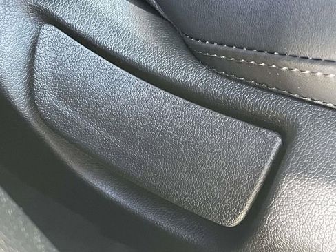 New 2026 Kia Sorento S image 15