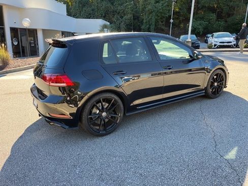 Used 2018 Volkswagen Golf R 4-Door image 3
