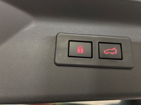 Certified 2025 Subaru Forester Touring w/ Protection Package image 68