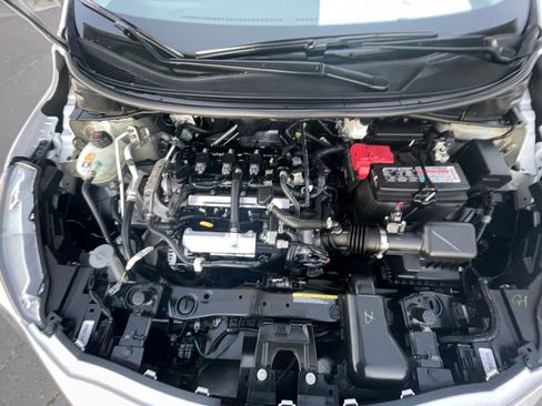 Used 2025 Nissan Versa SV FWD image 31