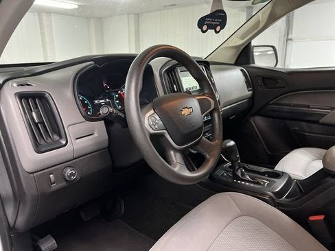 Used 2018 Chevrolet Colorado W/T w/ WT Convenience Package RWD image 10