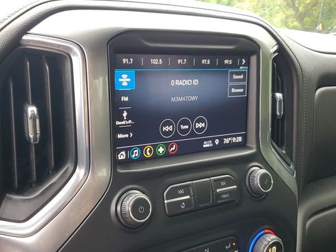 Used 2019 Chevrolet Silverado 1500 LTZ AWD/4WD image 22