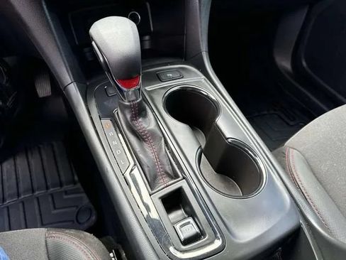 Used 2022 Chevrolet Equinox RS w/ Infotainment Package AWD/4WD image 43