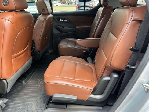 Certified 2018 Chevrolet Traverse High Country AWD/4WD image 16