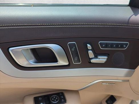 Used 2016 Mercedes-Benz SL 400 w/ Premium I Package image 8