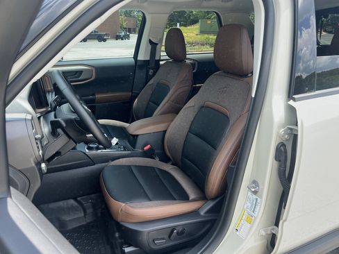 New 2025 Ford Bronco Sport Outer Banks w/ Sasquatch Outer Banks Package AWD/4WD image 18