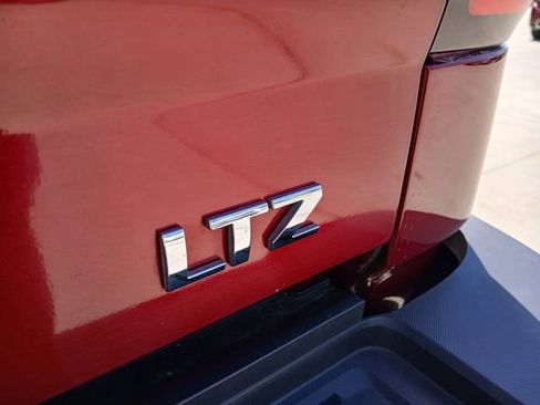Certified 2019 Chevrolet Silverado 2500 LTZ w/ Duramax Plus Package AWD/4WD image 41