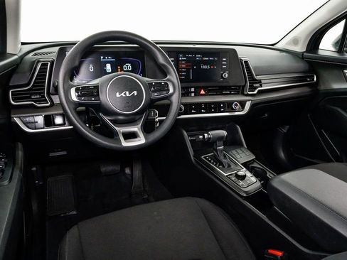 Certified 2024 Kia Sportage LX image 6