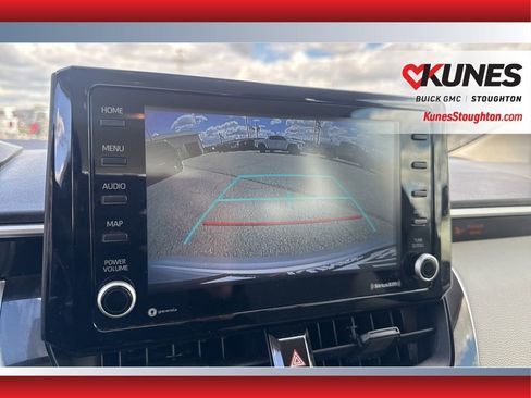 Used 2022 Toyota Corolla LE FWD image 30