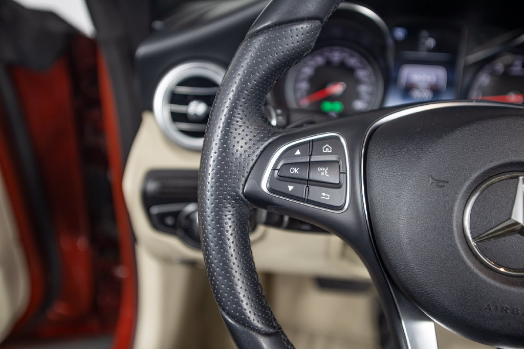 Used 2018 Mercedes-Benz C 300 Cabriolet image 56