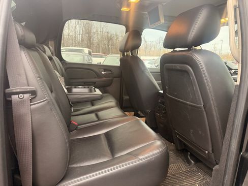 Used 2012 Chevrolet Avalanche LTZ image 21