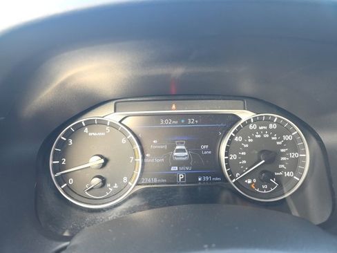 Used 2024 Nissan Altima 2.5 SV image 17