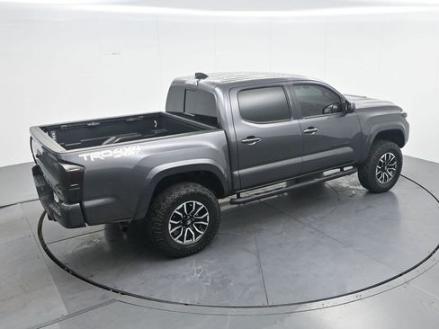 Used 2022 Toyota Tacoma TRD Sport w/ Technology Package AWD/4WD image 22