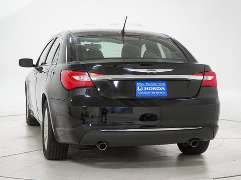 Used 2013 Chrysler 200 Limited image 6