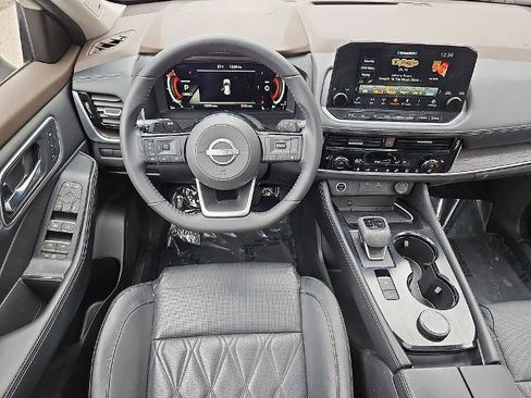 Certified 2023 Nissan Rogue Platinum AWD/4WD image 12