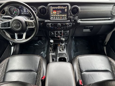 Used 2021 Jeep Wrangler Unlimited Sahara image 12