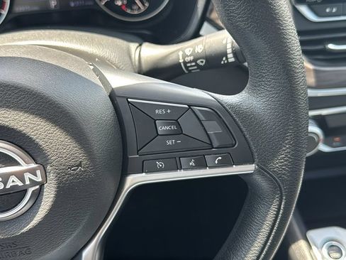 Used 2025 Nissan Altima 2.5 SV FWD image 27