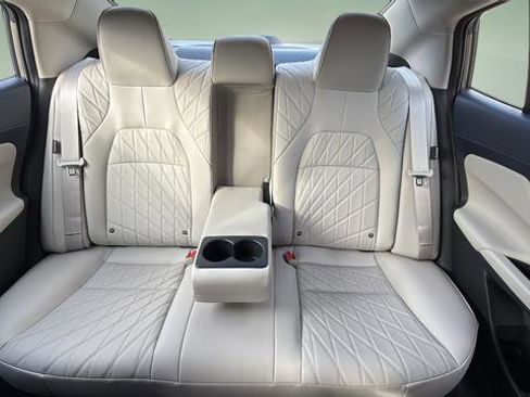 New 2026 Nissan Sentra SL FWD image 18