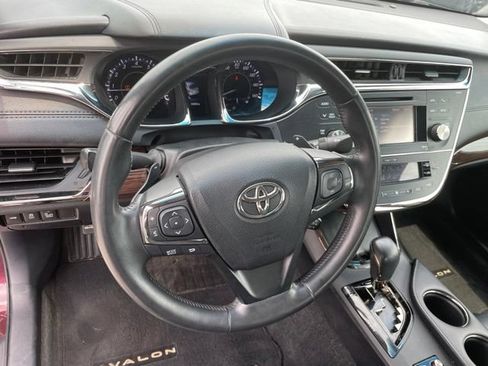 Used 2013 Toyota Avalon XLE Touring FWD image 24