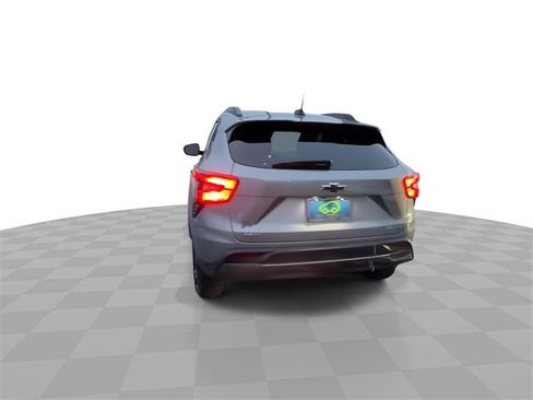 Certified 2024 Chevrolet Trax ACTIV w/ Driver Confidence Package image 7