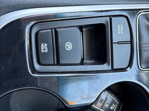 Used 2019 Hyundai Sonata SEL w/ Tech Package 02 FWD image 24