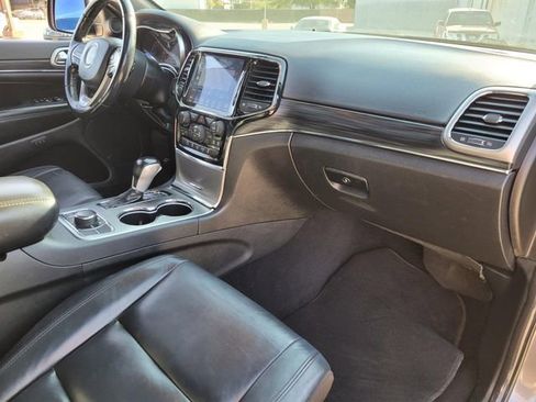 Used 2020 Jeep Grand Cherokee Limited image 8