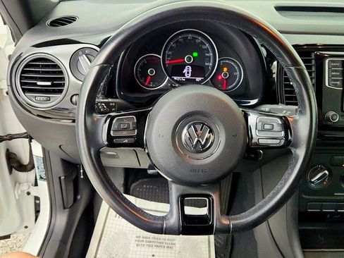 Used 2018 Volkswagen Beetle 2.0T S FWD image 12