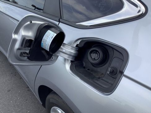 Used 2023 Honda Accord LX image 21