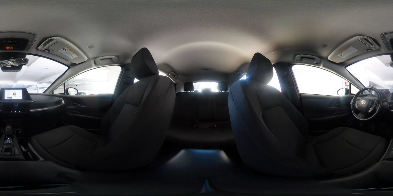 Used 2023 Toyota Prius LE FWD image 39
