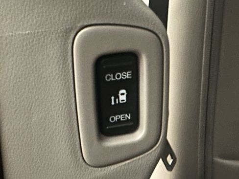 Used 2013 Honda Odyssey EX-L image 21