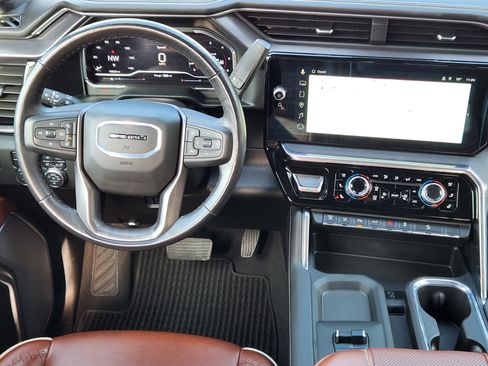 Certified 2024 GMC Sierra 2500 Denali Ultimate image 29