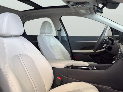 Used 2024 Hyundai Sonata SEL w/ Convenience Package image 14