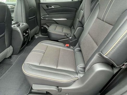 New 2026 Chevrolet Traverse High Country image 9