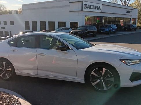 Used 2025 Acura TLX w/ Technology Package FWD image 6