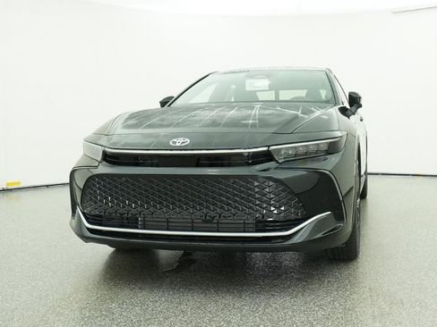 New 2026 Toyota Crown Platinum AWD/4WD image 18