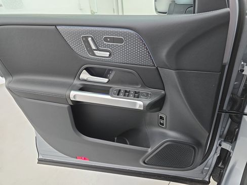 New 2026 Mercedes-Benz GLB 250 4MATIC image 27