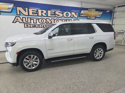 Used 2024 Chevrolet Tahoe Premier AWD/4WD image 2