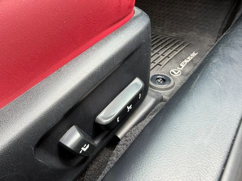 Used 2015 Lexus RC 350 w/ F Sport w/Summer Tires image 36