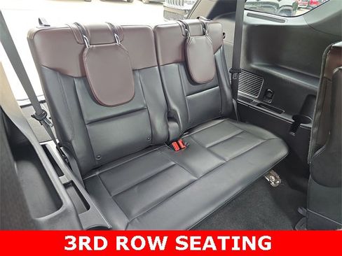 Used 2021 Ford Explorer Platinum w/ Equipment Group 601A image 12