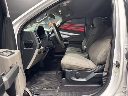 Used 2016 Ford F150 XLT AWD/4WD image 4
