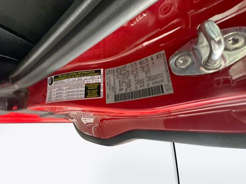 Used 2025 Nissan Frontier SV w/ SV Convenience Package image 12