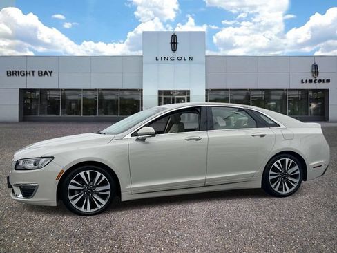 Used 2020 Lincoln MKZ Reserve FWD image 3